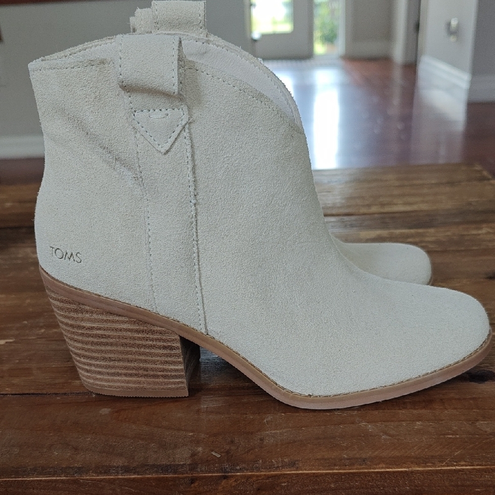Toms Cream Ankle Booties